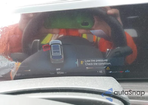 2024 BMW X7 xDrive40I z USA, uszkodzony, nr VIN 5UX23EM01R9V34574